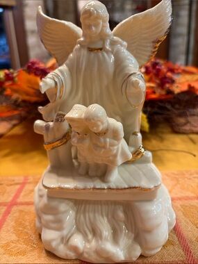 Lefton White Porcelain Angel Figurine with Gold Trim Musical
